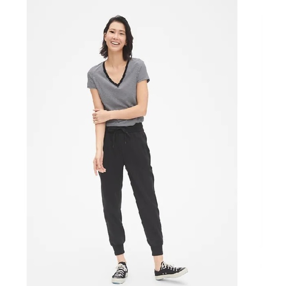 GAP Pants - NWT Gap Rib Mix Joggers L Black v848